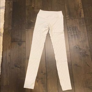 White athletic leggings! Size women’s small